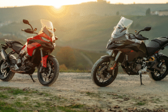Ducati Multistrada Mileage Ducati Multistrada भारत की टॉप एडवेंचर-टूरिंग बाइक है। जानिए इसका असली माइलेज, हाईवे और सिटी में फ्यूल एफिशिएंसी, लंबी दूरी पर राइडिंग कम्फर्ट, सीटिंग पोजिशन और सस्पेंशन अनुभव का पूरा विश्लेषण