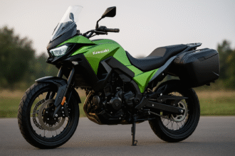 कावासाकी KLE एडवेंचर बाइक 2025 मॉडल, आधुनिक डिज़ाइन और दमदार स्टाइलिंग के साथ EICMA लॉन्च से पहले प्रदर्शित।