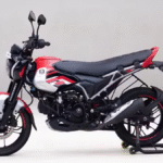 “Bajaj Freedom 125 CNG bike side profile showcasing India’s first CNG motorcycle — Best CNG Bike in India 2025 by Bajaj Auto”