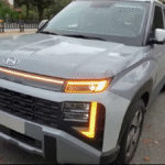 Hyundai Venue N Line Variants — नए डिजाइन और एलईडी डीआरएल के साथ 2025 Hyundai Venue N Line का फ्रंट व्यू, जिसमें स्पोर्टी ग्रिल और अपडेटेड बंपर दिखाया गया है।